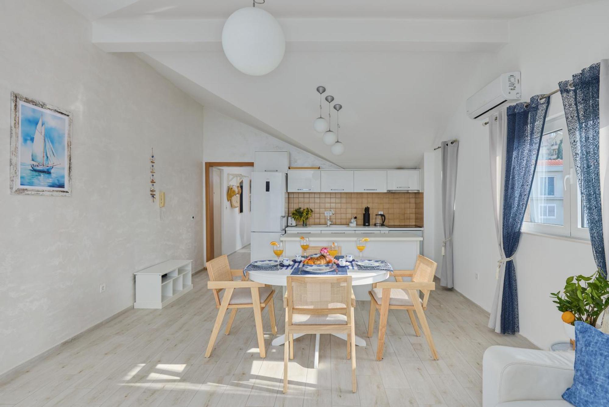 Bayview Apartments Tivat Montenegro Esterno foto
