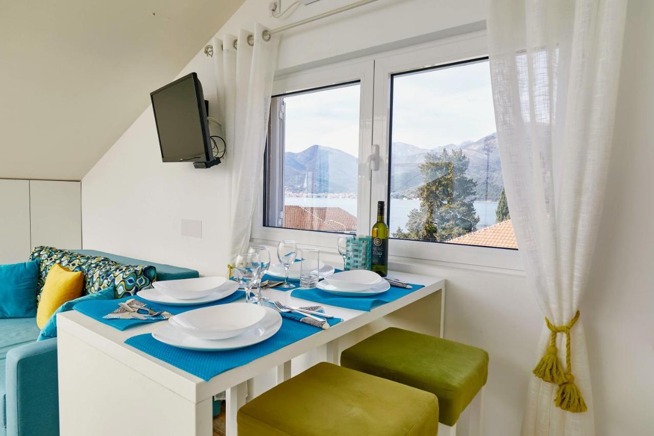 Bayview Apartments Tivat Montenegro Esterno foto