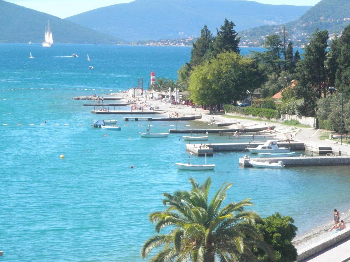 Bayview Apartments Tivat Montenegro Esterno foto