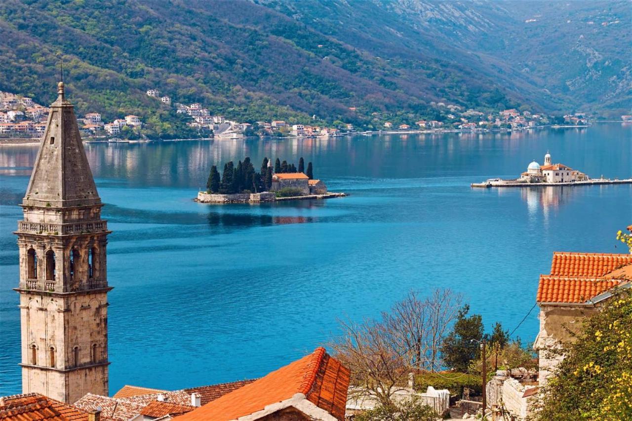 Bayview Apartments Tivat Montenegro Esterno foto